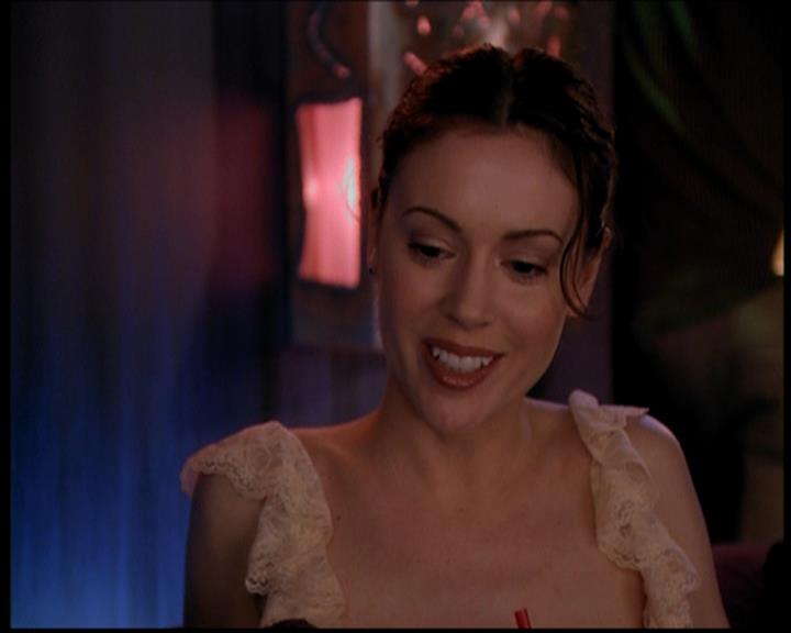 Charmed-Online-dot-719FreakyPhoebe2175.jpg