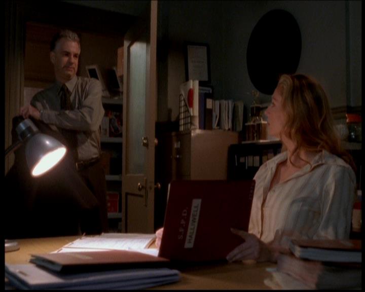 Charmed-Online-dot-719FreakyPhoebe2219.jpg
