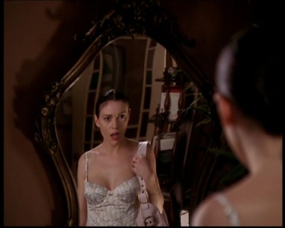 Charmed-Online-dot-719FreakyPhoebe1001.jpg