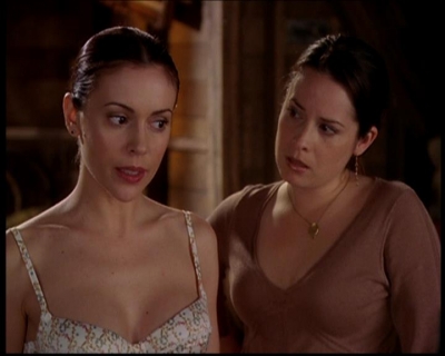 Charmed-Online-dot-719FreakyPhoebe1097.jpg