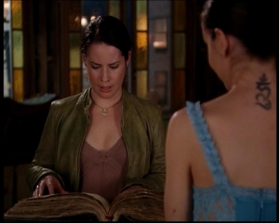 Charmed-Online-dot-719FreakyPhoebe1718.jpg