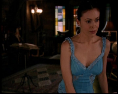 Charmed-Online-dot-719FreakyPhoebe1768.jpg