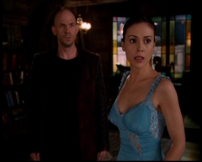 Charmed-Online-dot-719FreakyPhoebe1787.jpg