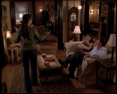 Charmed-Online-dot-719FreakyPhoebe1896.jpg