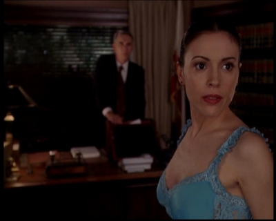 Charmed-Online-dot-719FreakyPhoebe1974.jpg