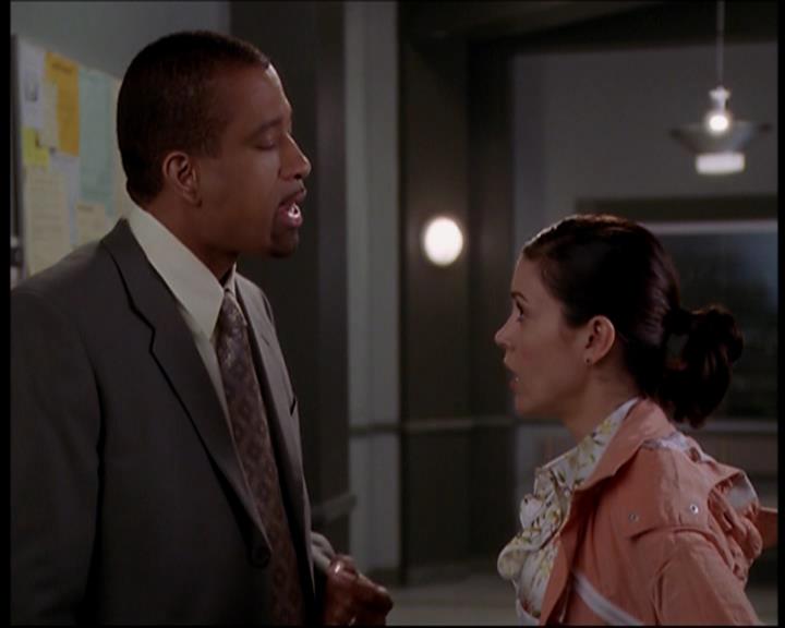 Charmed-Online-dot-721DeathBecomesThem0606.jpg Charmed-Online-dot-721DeathBecomesThem0606.jpg