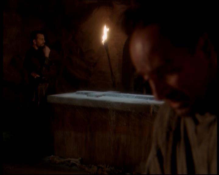 Charmed-Online-dot-721DeathBecomesThem1030.jpg Charmed-Online-dot-721DeathBecomesThem1030.jpg