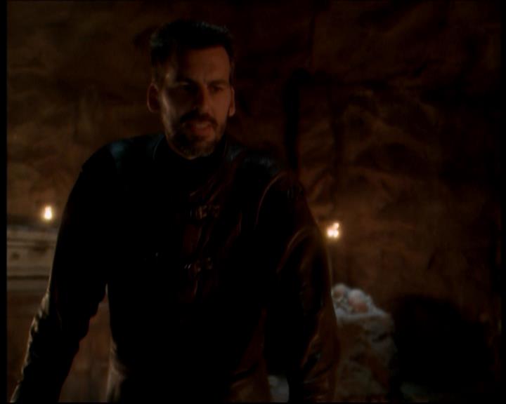 Charmed-Online-dot-721DeathBecomesThem1119.jpg Charmed-Online-dot-721DeathBecomesThem1119.jpg