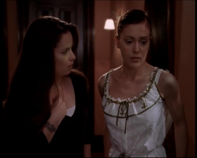 Charmed-Online-dot-721DeathBecomesThem1979.jpg