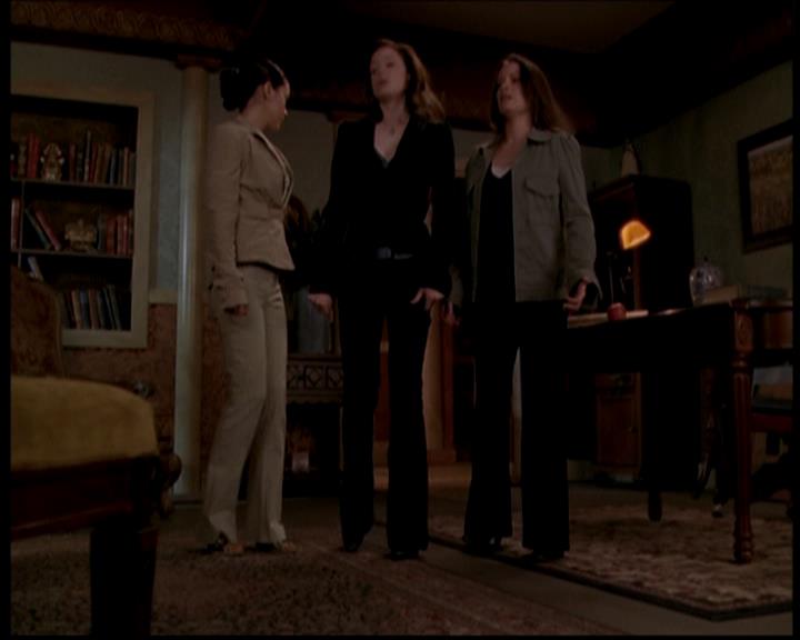 Charmed-Online-dot-722SomethingWiccaThisWayGoes0006.jpg