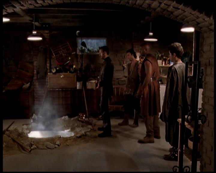 Charmed-Online-dot-722SomethingWiccaThisWayGoes0222.jpg