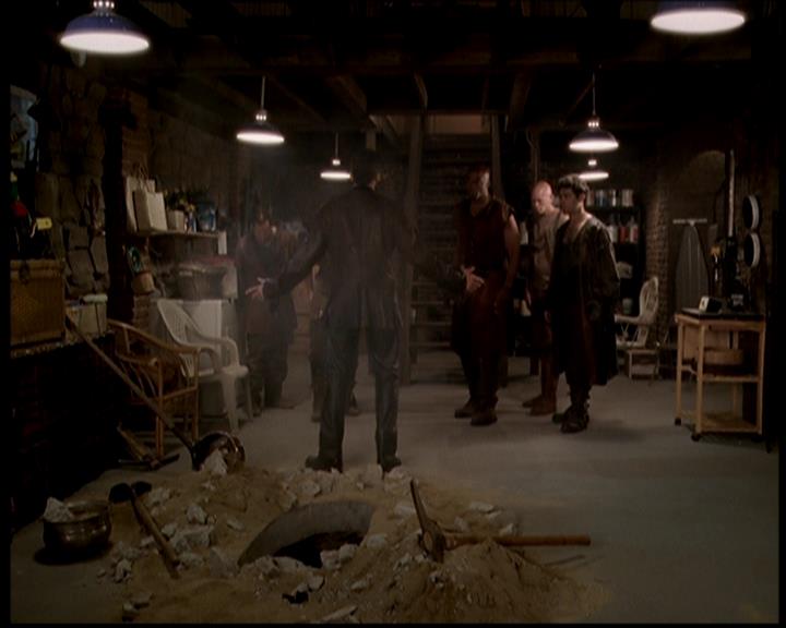 Charmed-Online-dot-722SomethingWiccaThisWayGoes0244.jpg