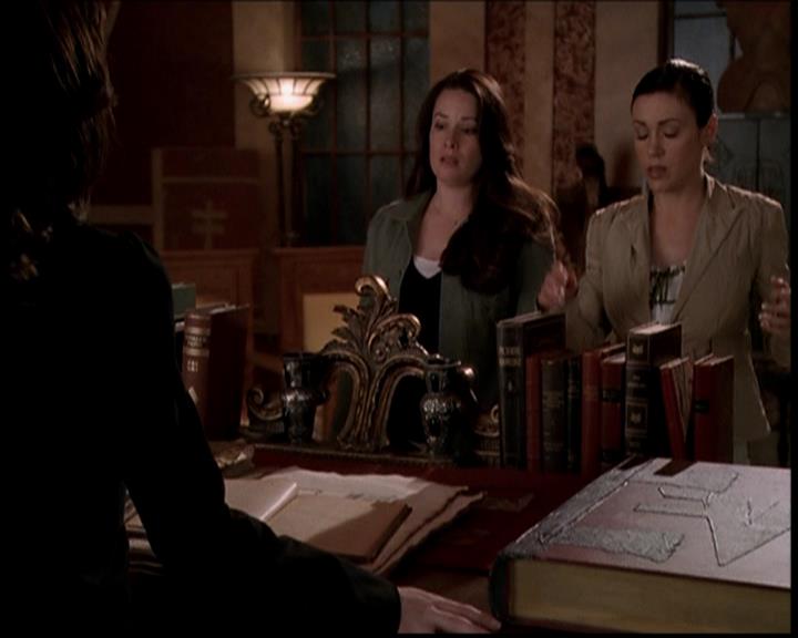 Charmed-Online-dot-722SomethingWiccaThisWayGoes0293.jpg