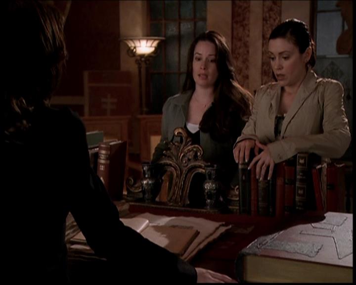 Charmed-Online-dot-722SomethingWiccaThisWayGoes0294.jpg