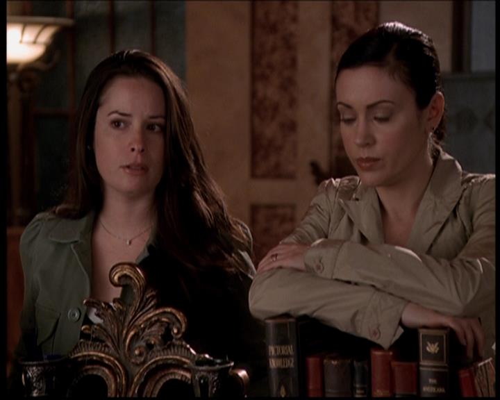 Charmed-Online-dot-722SomethingWiccaThisWayGoes0302.jpg