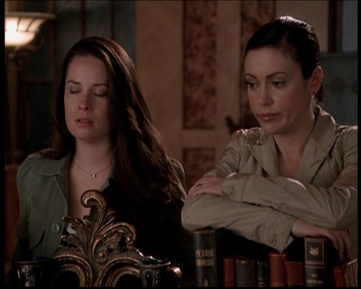 Charmed-Online-dot-722SomethingWiccaThisWayGoes0303.jpg