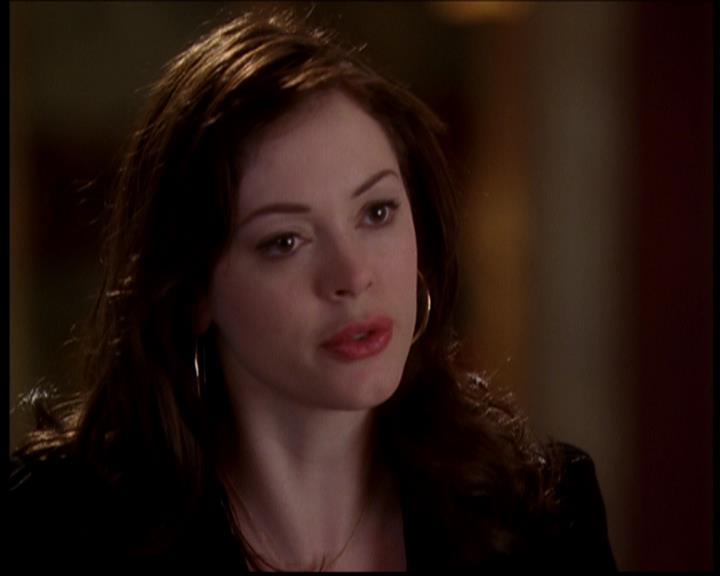 Charmed-Online-dot-722SomethingWiccaThisWayGoes0310.jpg