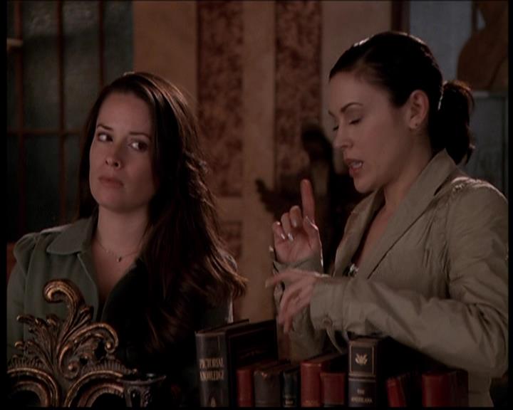 Charmed-Online-dot-722SomethingWiccaThisWayGoes0324.jpg