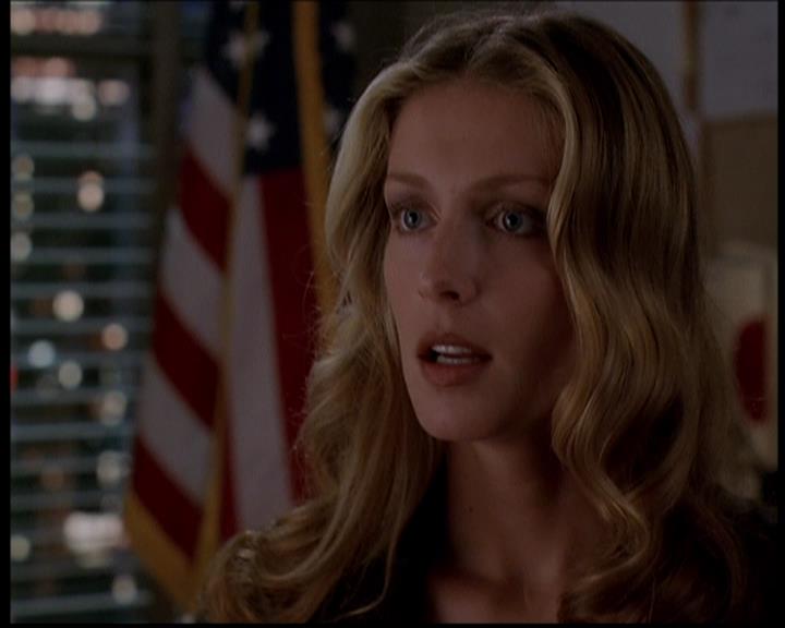 Charmed-Online-dot-722SomethingWiccaThisWayGoes0414.jpg