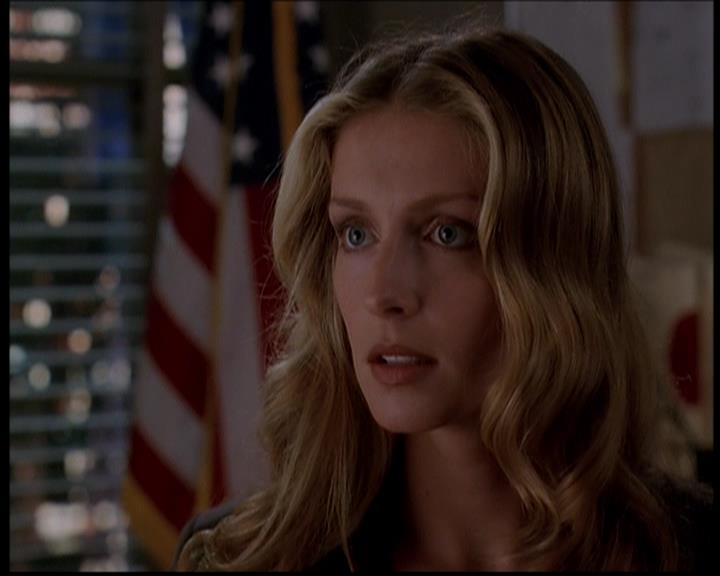 Charmed-Online-dot-722SomethingWiccaThisWayGoes0425.jpg