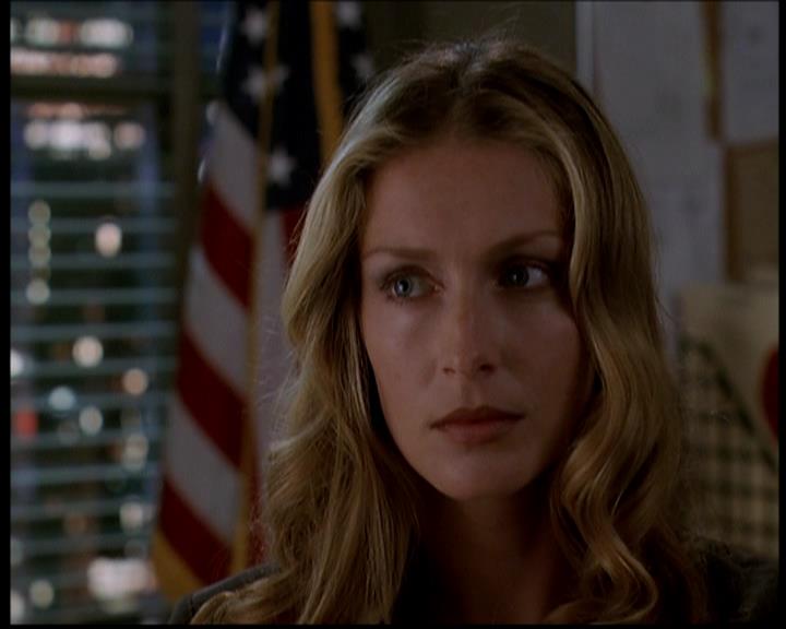 Charmed-Online-dot-722SomethingWiccaThisWayGoes0450.jpg