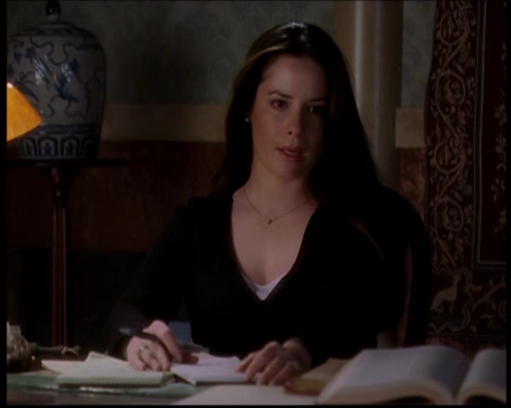 Charmed-Online-dot-722SomethingWiccaThisWayGoes0573.jpg