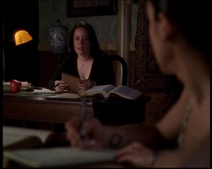 Charmed-Online-dot-722SomethingWiccaThisWayGoes0577.jpg
