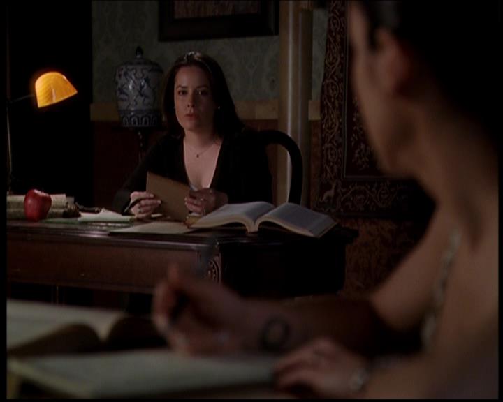 Charmed-Online-dot-722SomethingWiccaThisWayGoes0578.jpg