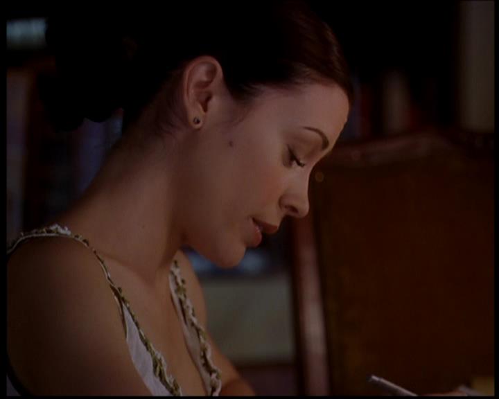 Charmed-Online-dot-722SomethingWiccaThisWayGoes0589.jpg