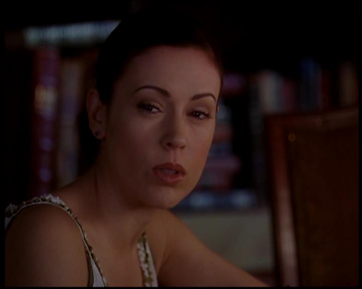 Charmed-Online-dot-722SomethingWiccaThisWayGoes0611.jpg