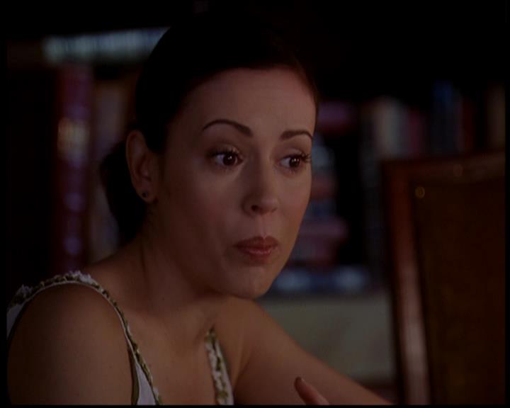 Charmed-Online-dot-722SomethingWiccaThisWayGoes0615.jpg