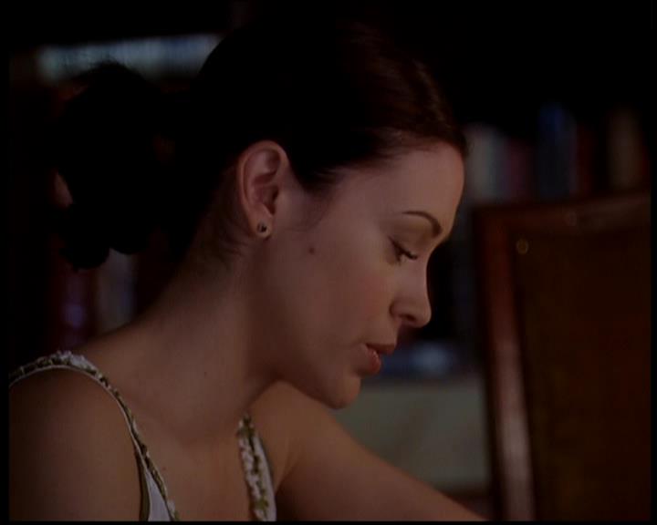 Charmed-Online-dot-722SomethingWiccaThisWayGoes0616.jpg