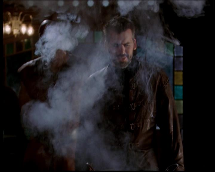 Charmed-Online-dot-722SomethingWiccaThisWayGoes0715.jpg