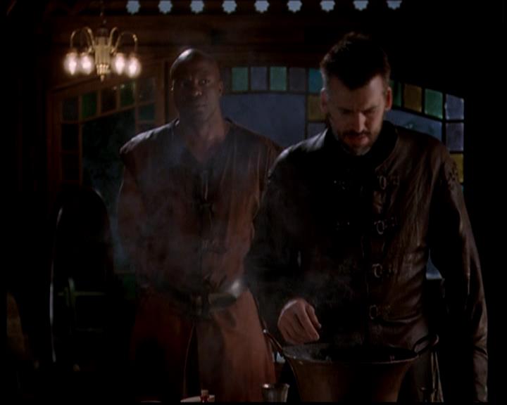 Charmed-Online-dot-722SomethingWiccaThisWayGoes0718.jpg