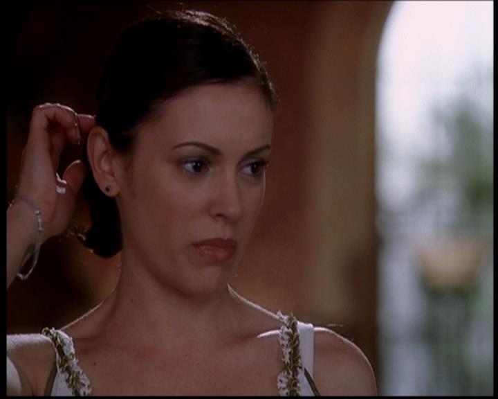 Charmed-Online-dot-722SomethingWiccaThisWayGoes0865.jpg