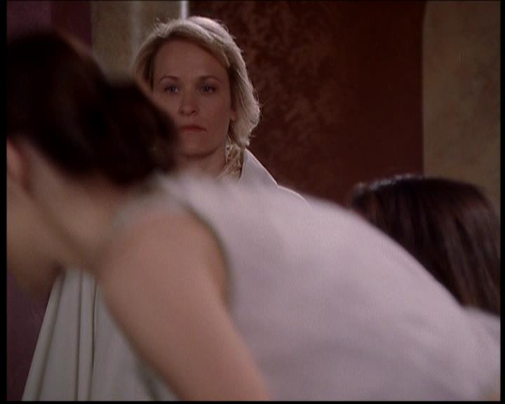 Charmed-Online-dot-722SomethingWiccaThisWayGoes0881.jpg