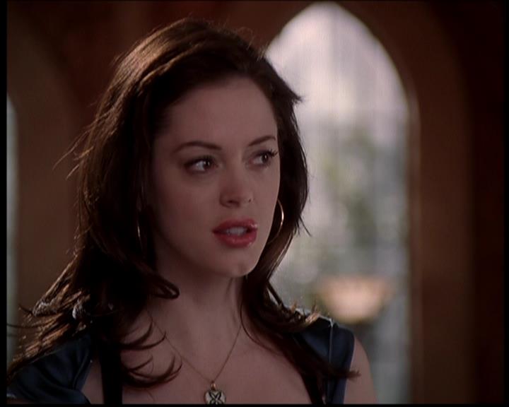 Charmed-Online-dot-722SomethingWiccaThisWayGoes0896.jpg