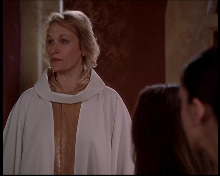 Charmed-Online-dot-722SomethingWiccaThisWayGoes0900.jpg