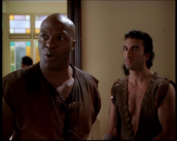 Charmed-Online-dot-722SomethingWiccaThisWayGoes1011.jpg