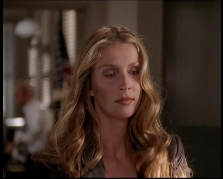 Charmed-Online-dot-722SomethingWiccaThisWayGoes1078.jpg