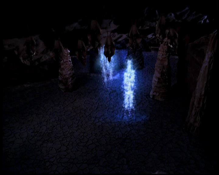 Charmed-Online-dot-722SomethingWiccaThisWayGoes1119.jpg