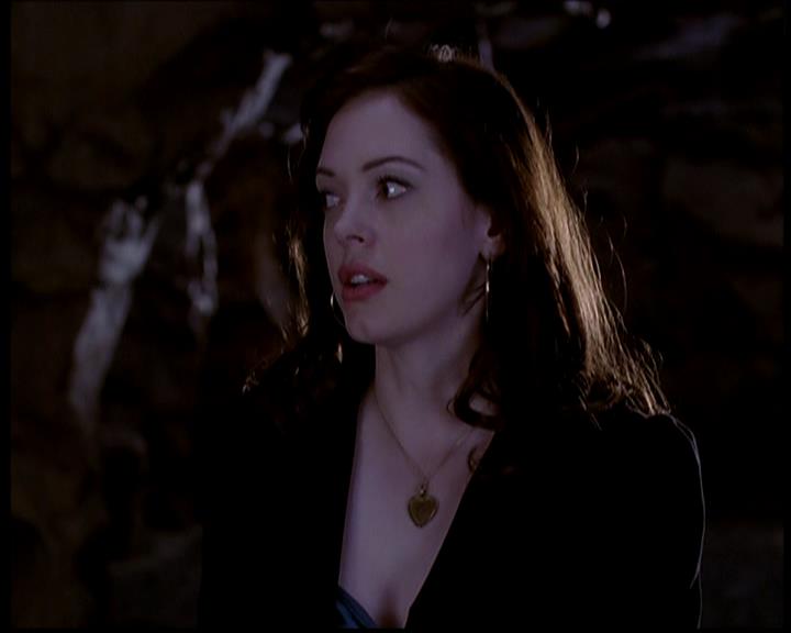 Charmed-Online-dot-722SomethingWiccaThisWayGoes1126.jpg