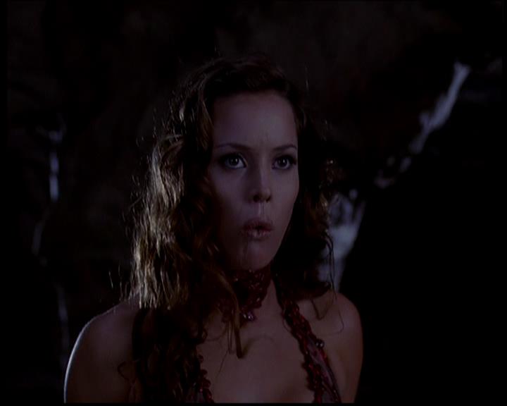 Charmed-Online-dot-722SomethingWiccaThisWayGoes1157.jpg