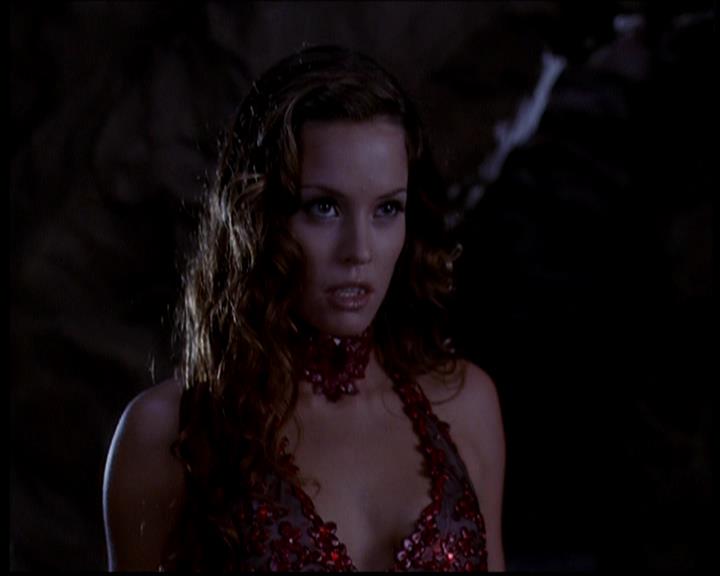 Charmed-Online-dot-722SomethingWiccaThisWayGoes1166.jpg