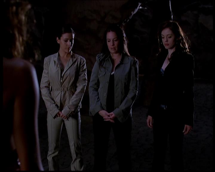 Charmed-Online-dot-722SomethingWiccaThisWayGoes1169.jpg