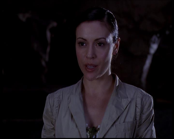 Charmed-Online-dot-722SomethingWiccaThisWayGoes1176.jpg