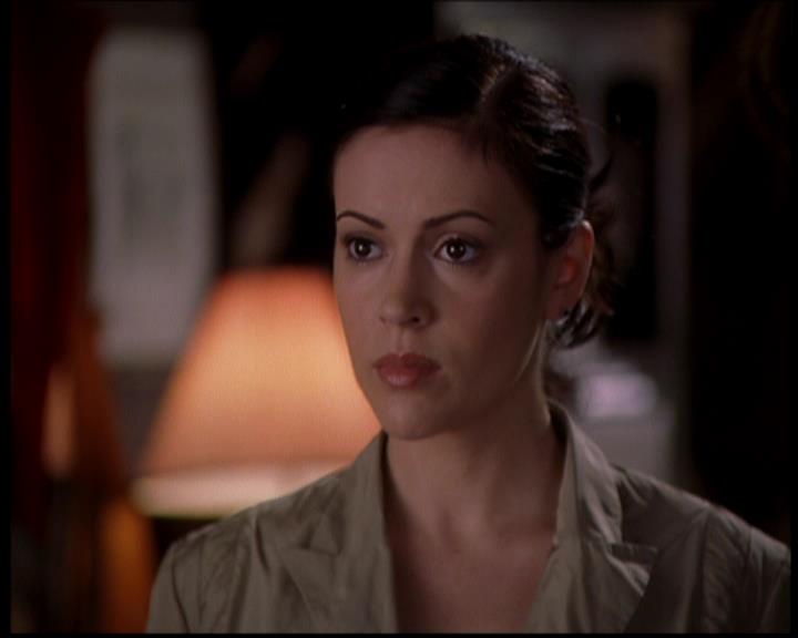 Charmed-Online-dot-722SomethingWiccaThisWayGoes1202.jpg