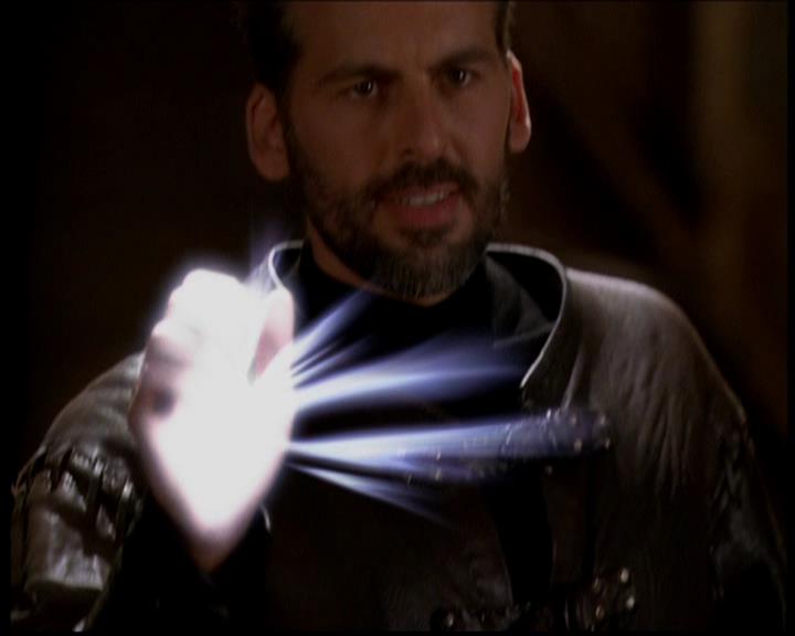 Charmed-Online-dot-722SomethingWiccaThisWayGoes1207.jpg