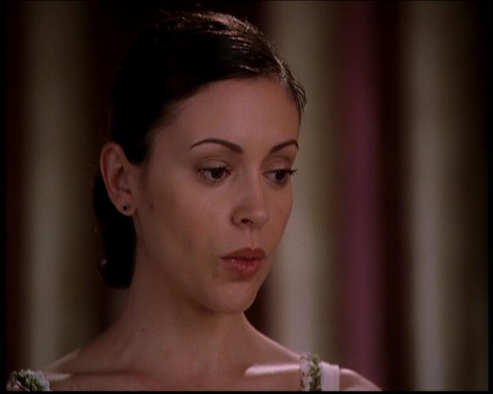 Charmed-Online-dot-722SomethingWiccaThisWayGoes1286.jpg