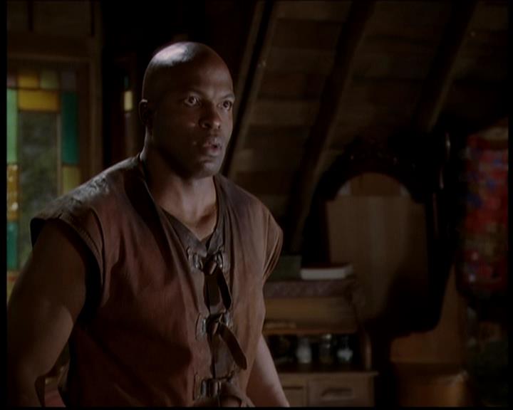 Charmed-Online-dot-722SomethingWiccaThisWayGoes1373.jpg